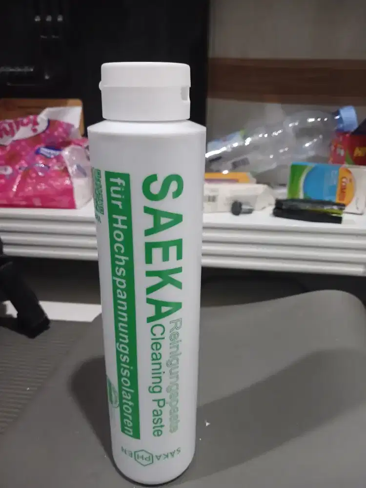 Saeka cleaning paste