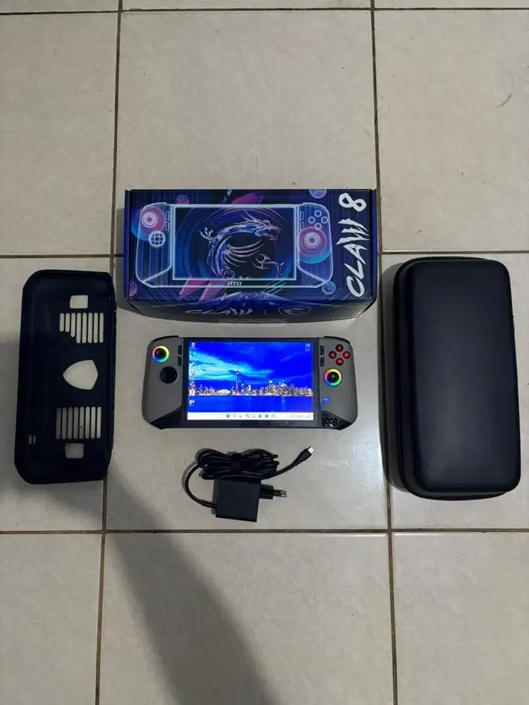 MSI CLAW 8 AI+ Fullset