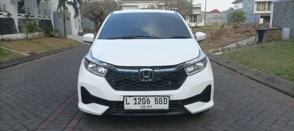 New Brio E NIK 2023 CVT Kinyis Kinyis Seperti Baru