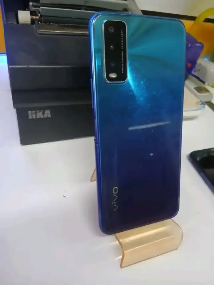 Dijual hp vivo y20