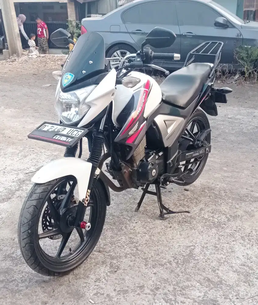 Honda Megapro Fi DoubleDisc Albino THN 2015 Limited Edition Kumplit