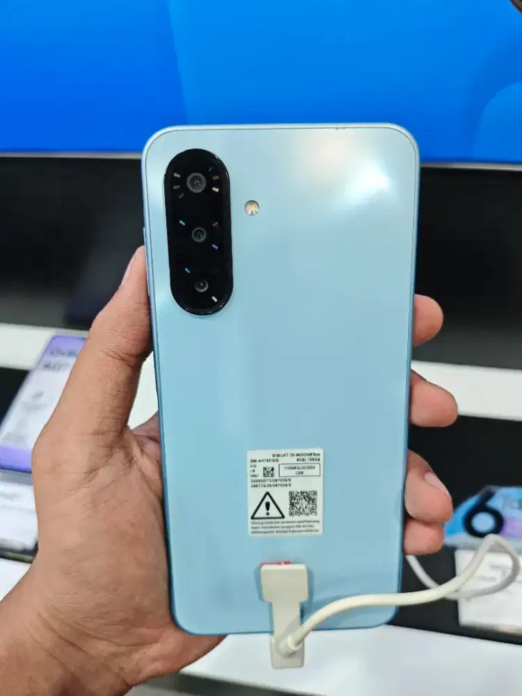 SAMSUNG A17 8/128