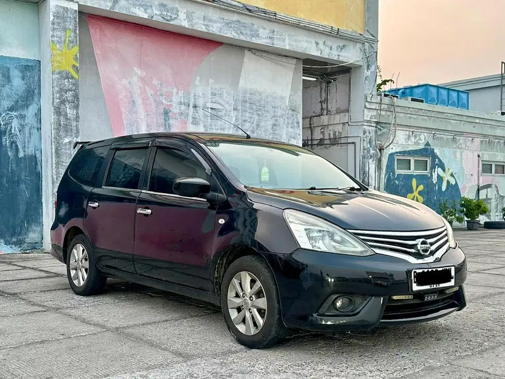 Nissan Grand Livina 1.5 SV 2011