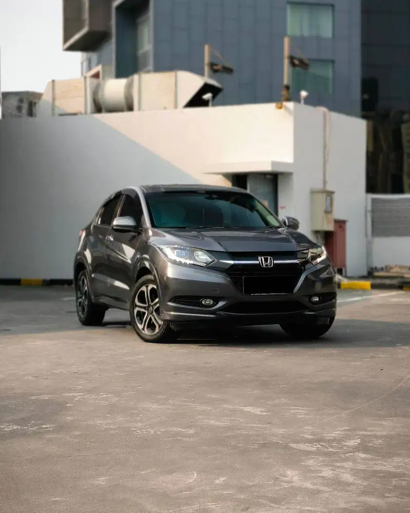 HONDA HR-V PRESTIGE 1.8 CVT 2018 TERAWAT SIAP PAKAI
