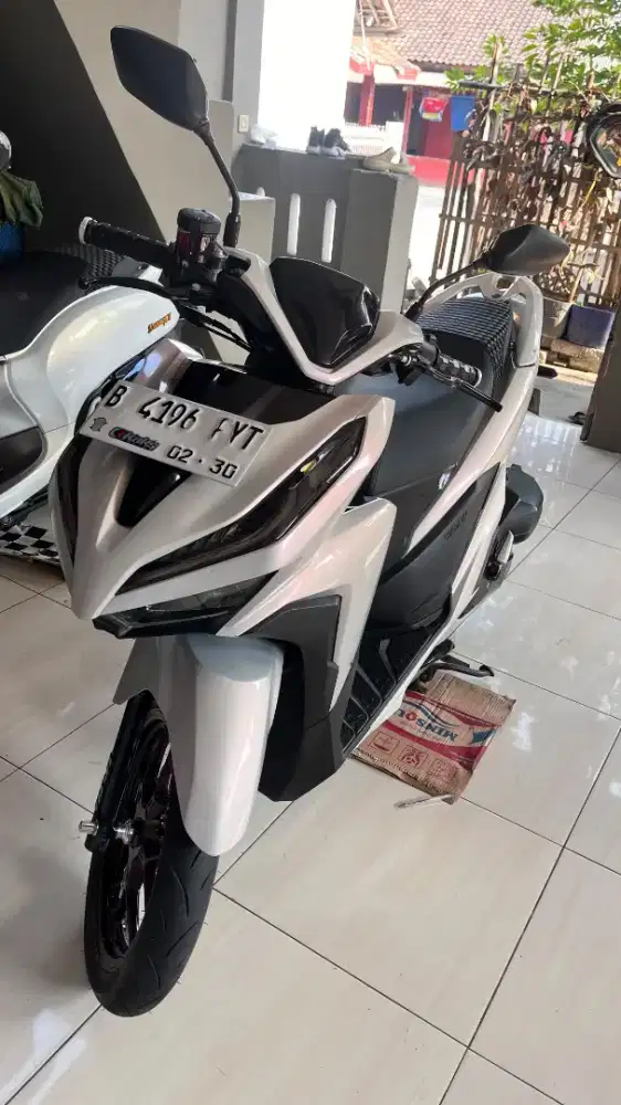 vario 150 led New