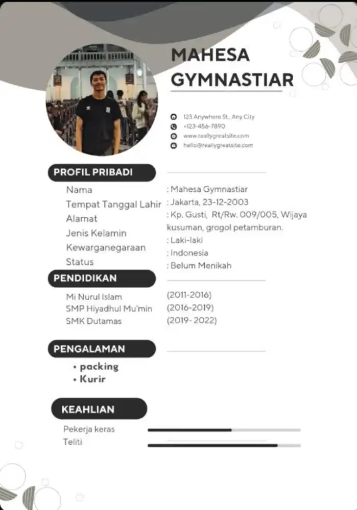 Mencari pekerjaan m