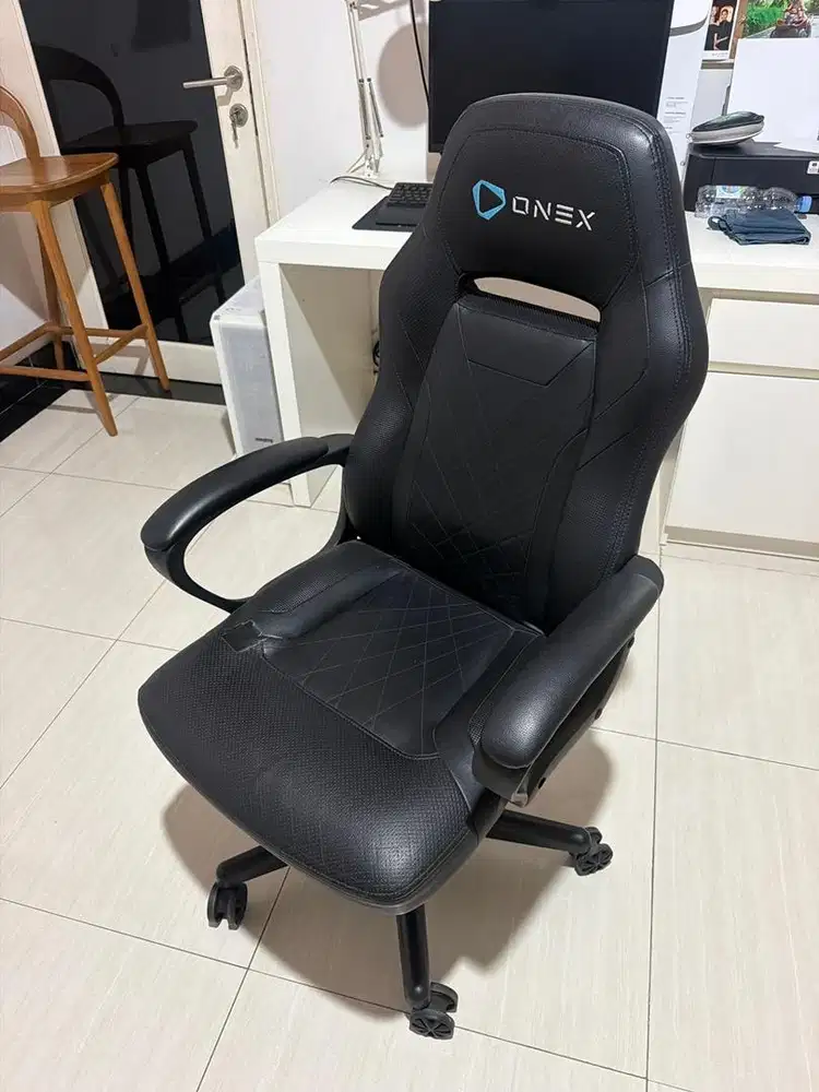 KURSI GAMING / KANTOR ONEX
