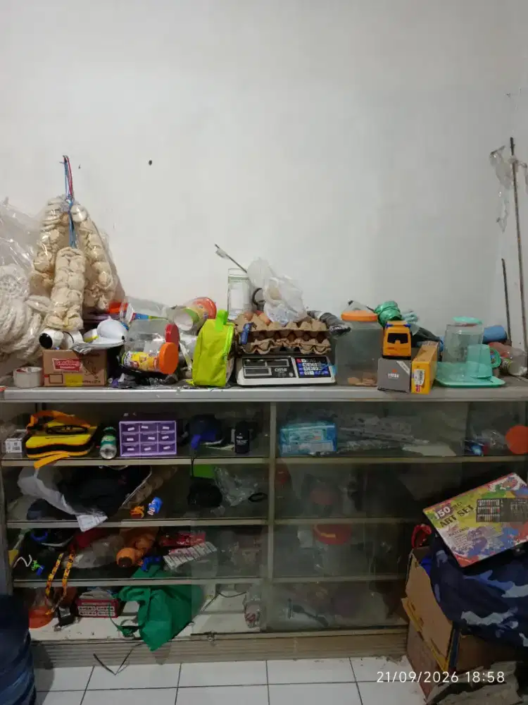 Etalase bekas 100*180