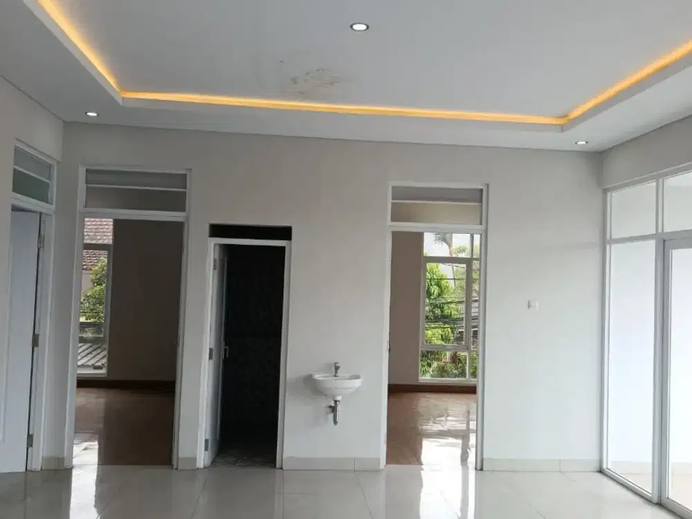 Jual Turun Harga Rumah Hook Leuwisari 2 Lantai bisa Usaha Mainroad