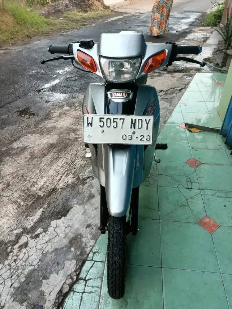 Yamaha FIZ R 110