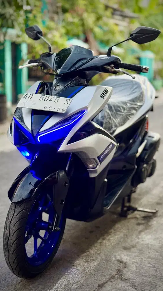 AEROX 155 VVA TYPE R SIMPLE MODIS
