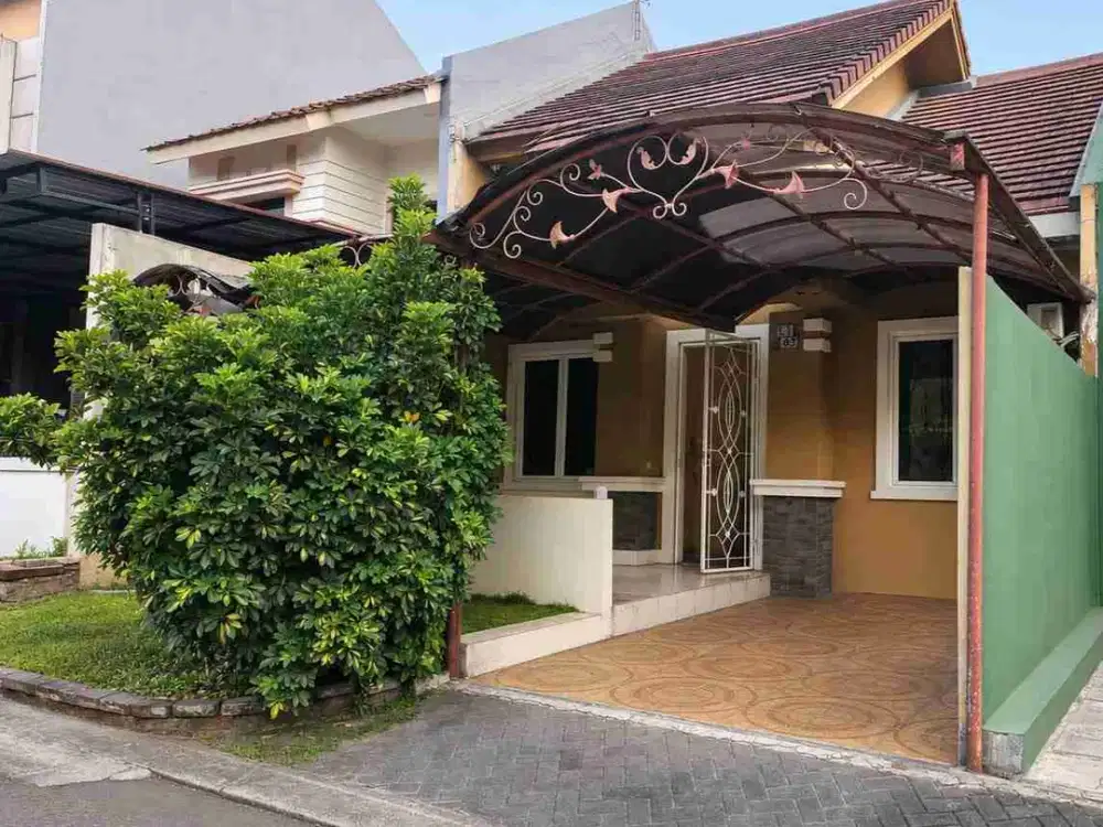 Dijual Murah Nego Sampai Deal Rumah Cantik Terawat di Legenda Wisata
