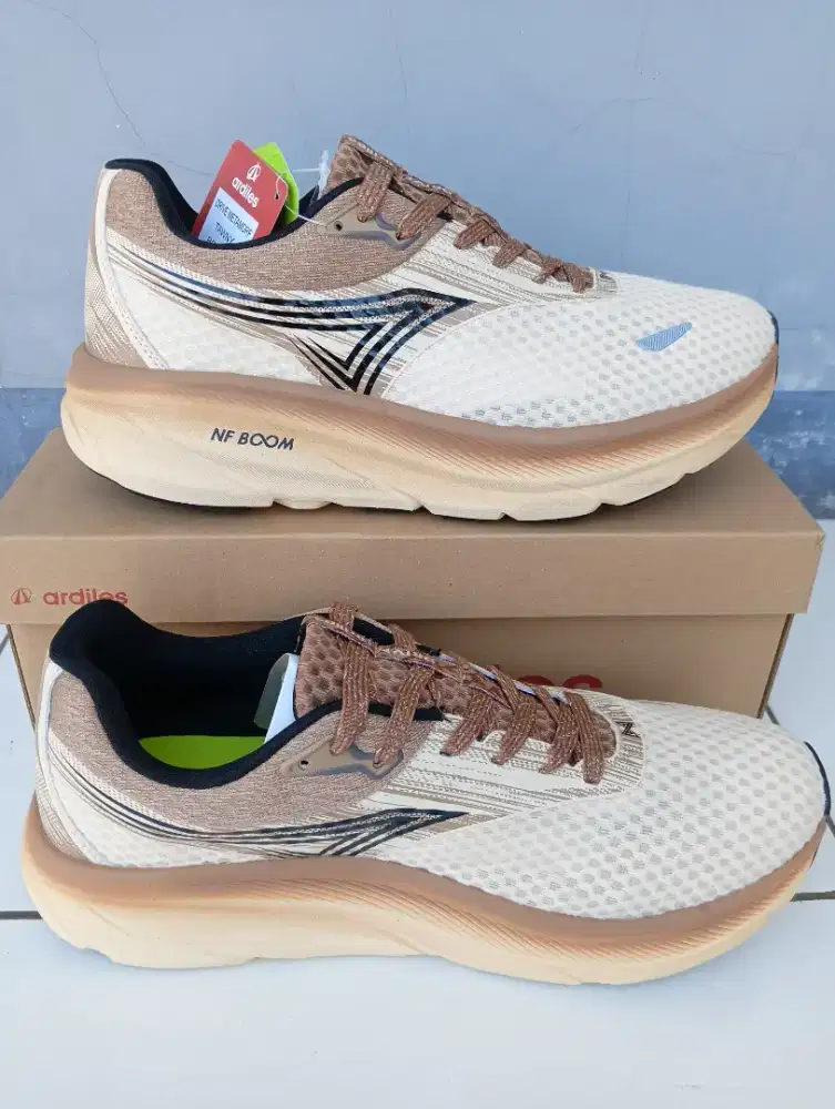 Sepatu Running Ardiles Drive 1.5 Metamorf