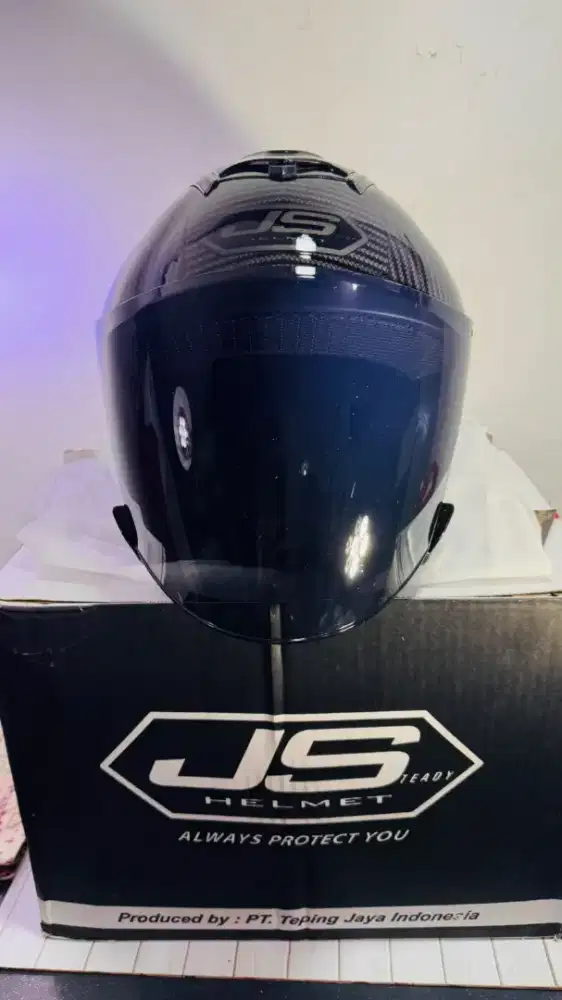 Helm JS Armor Carbon Revolution Model Aero Baru
