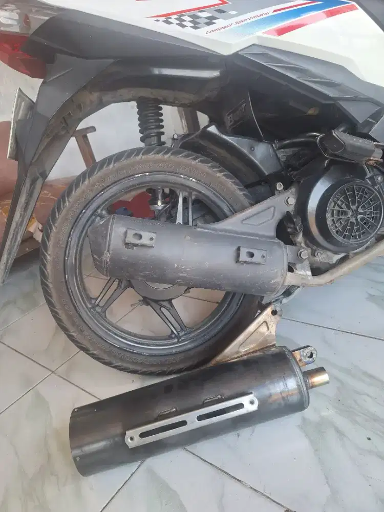 Tabung knalpot Vario untuk honda Beat