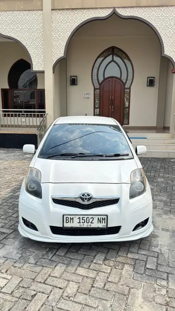 Dijual yaris 2012 type j