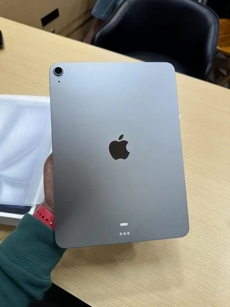 Ipad air M4 11 inch 256 ibox