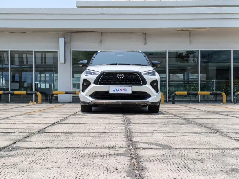 Toyota Yaris Cross 1.5 S GR TSS Two Tone Hybrid  1.5 AT 2024 Putih