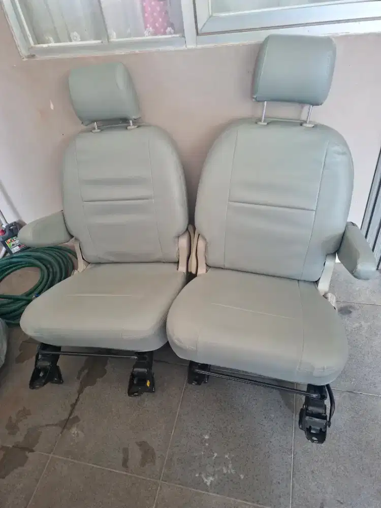 Jok captain seat inova luxury 2014