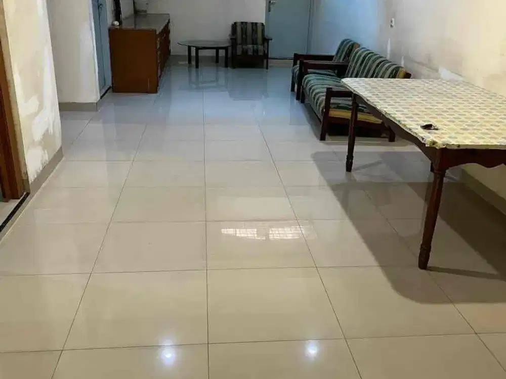 Rumah 1,5 Lantai di Taman Dutamas – LT 140 m² | 3 KT | SHM | Rp2,8 M