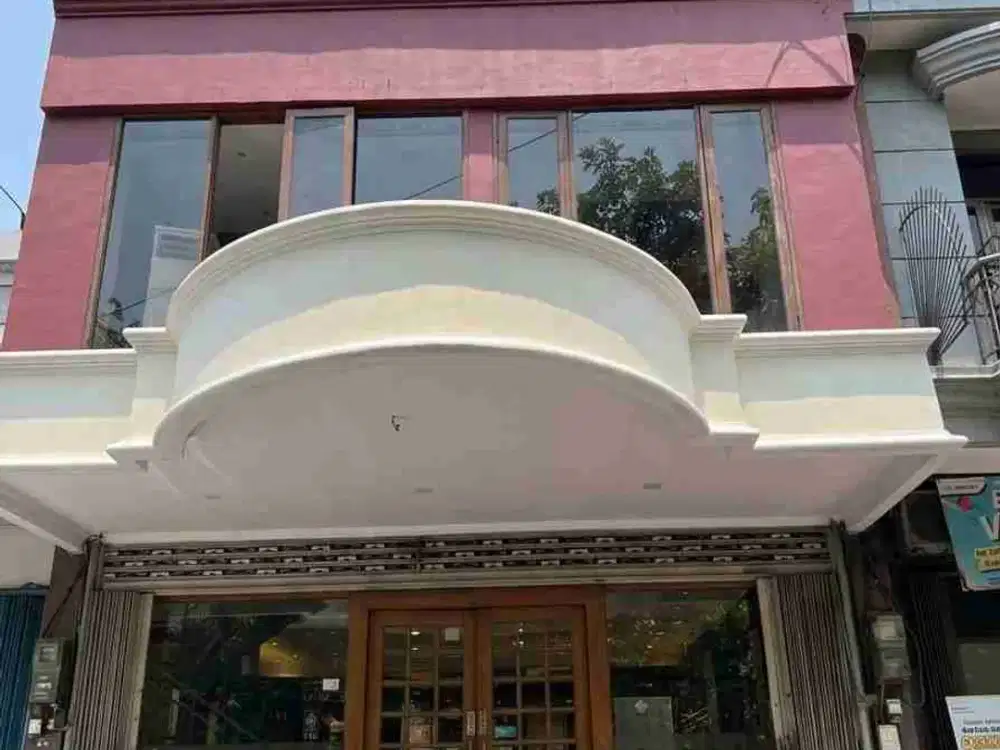 Pusat Kota Jual Ruko 3 lantai  jejer 2 Polisi istimewa