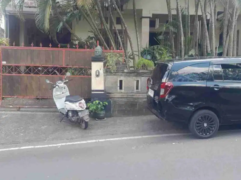 Rumah Babakan canggu Puri Sambada