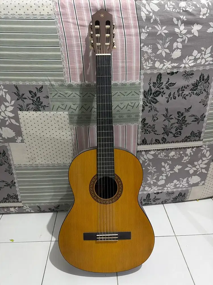 Gitar Yamaha klasik