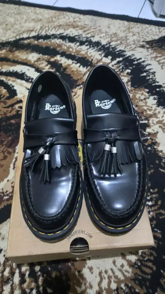 Dr. Martens Adrian HDW Black Size 41 Original Like New