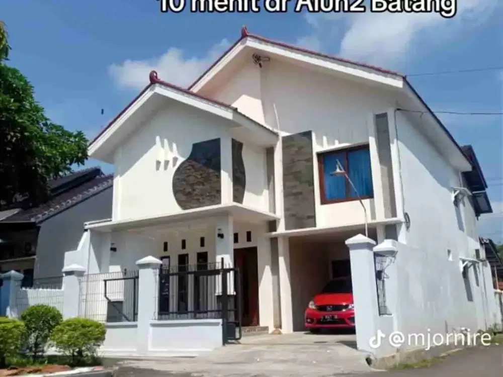 rumah mewah berikut isi dalam angkut