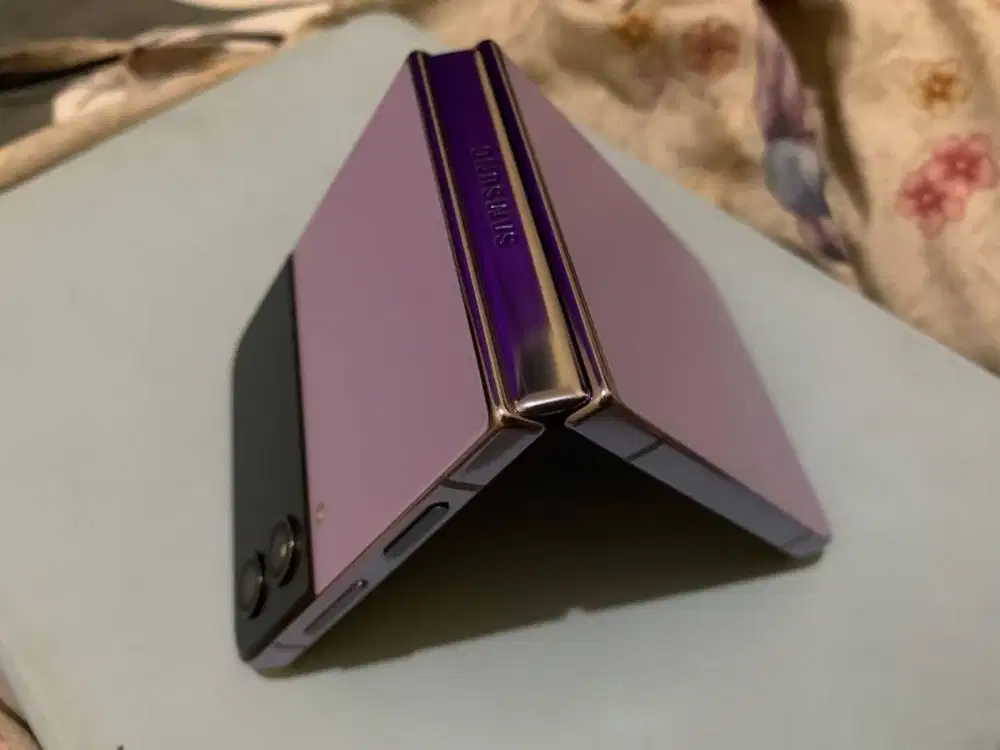 SAMSUNG GALAXY ZFLIP4 EX-SEIN