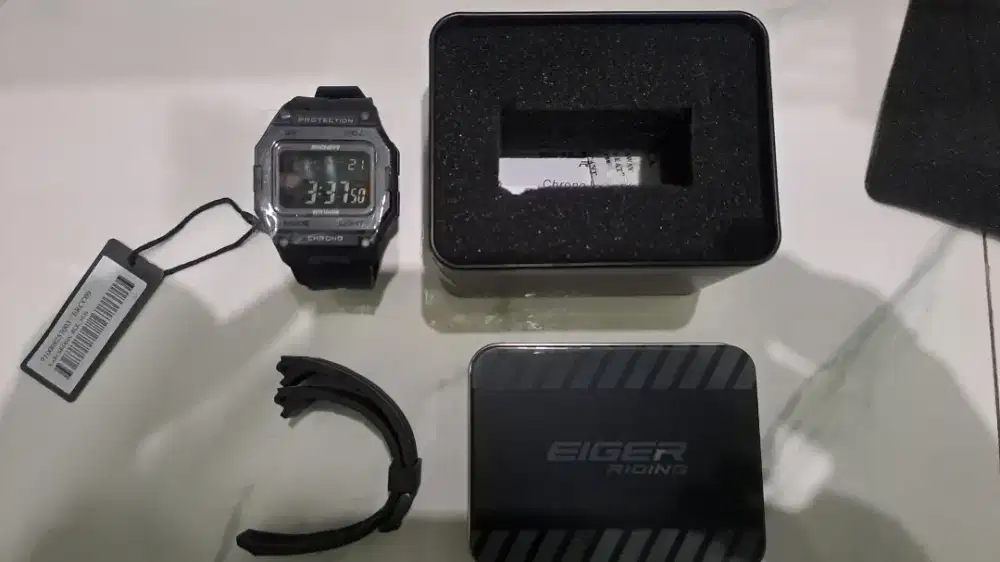 JAM TANGAN PRIA/WANITA KARLSKOGA WATCH