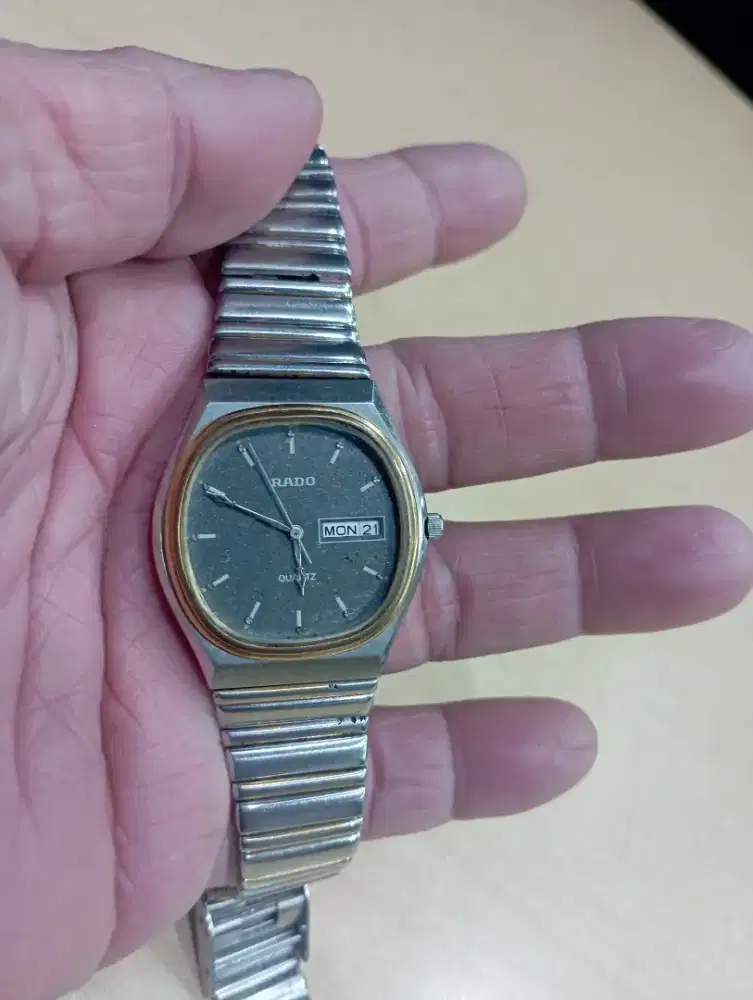 Jam tangan Rado Quartz