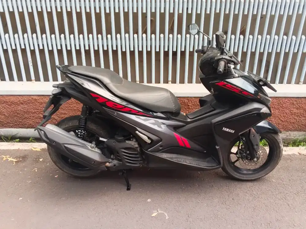 JUAL CEPAT Yamaha Aerox 155 Tahun 2019, Super Mulusss Full Ori..