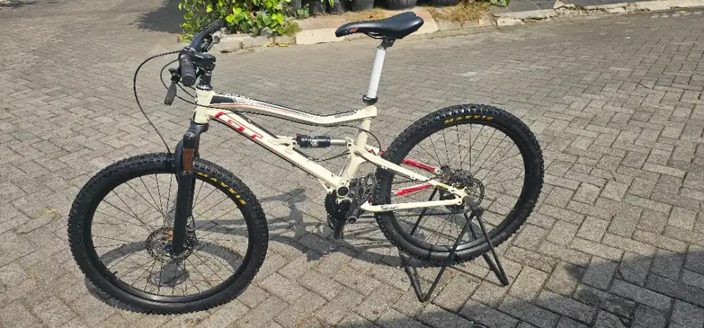 Speda MTB Gunung dowhil