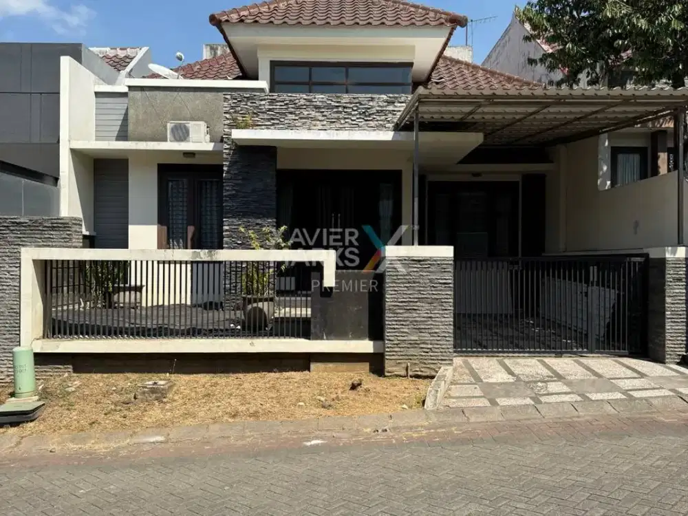 Rumah Modern Minimalis Di Perumahan Villa Puncak Tidar Malang