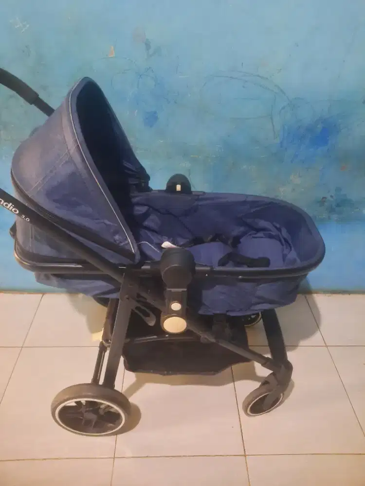 Stroler bayi bisa d lipat