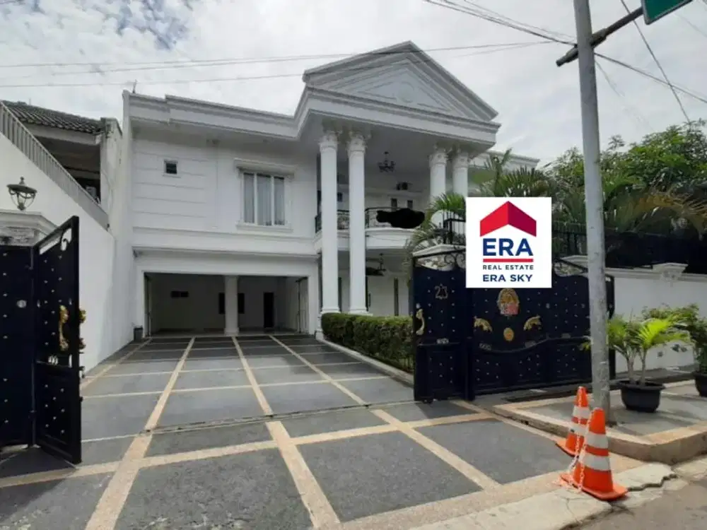 Dijual Rumah Mewah Di Tebet Timur SHM Tepi Jalan Raya Lokasi sangat Strategis Cocok Untuk Rumah Tinggal Dan Usaha