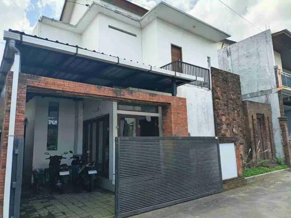 Jual Cepat Rumah 2lt Di Peguyangan Ayani Utara Denpasar area strategis untuk hunian.