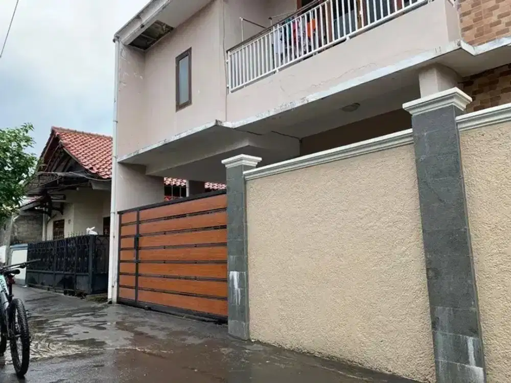 DiJual Rumah 2 Lantai Lokasi Strategis di Kebagusan, Jagakarsa, Jaksel