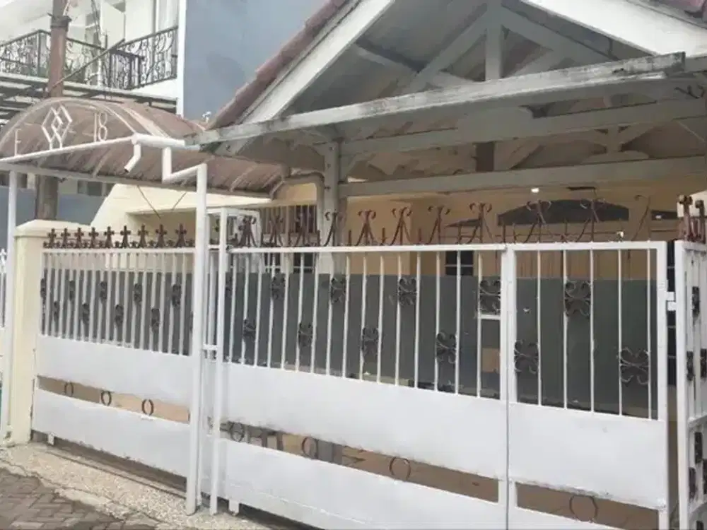 Di Jual Cepat Rumah 1.5 Lantai Lokasi Strategis di Sunter Mas, Jakut