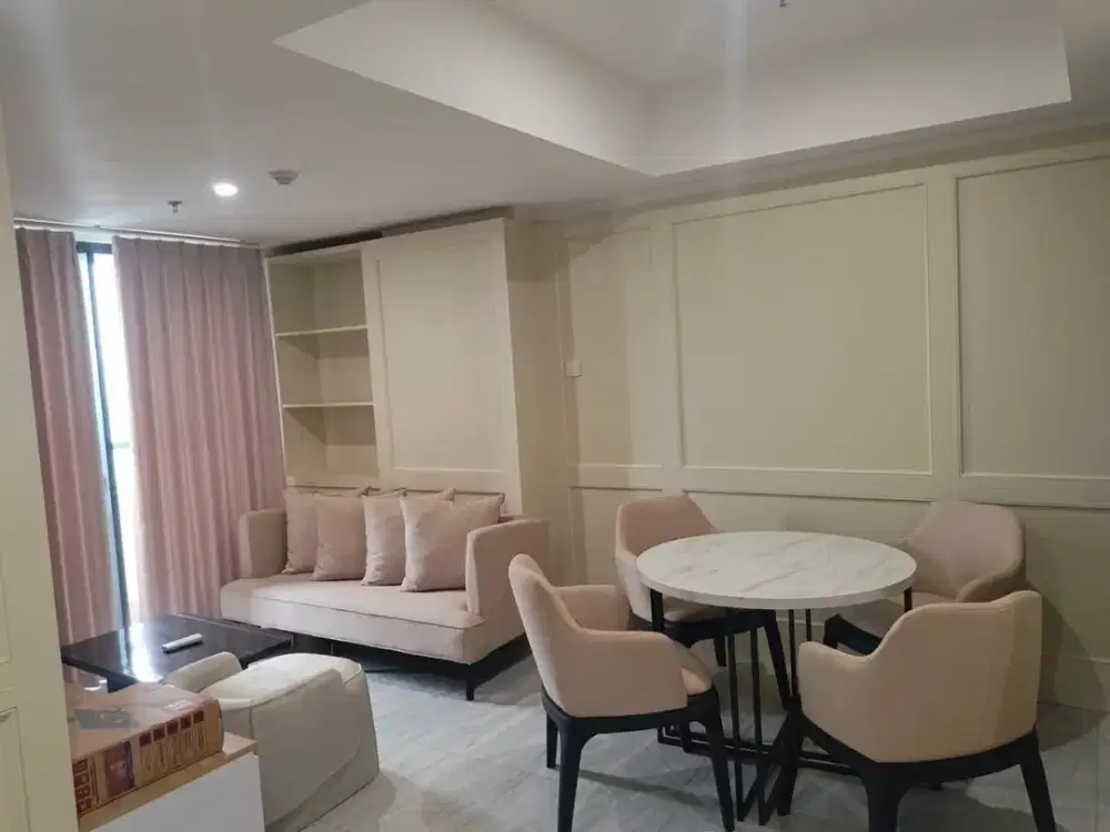 Dijual cepat Apartemen Collins boulevard, 3 BR, Furnished, tangerang