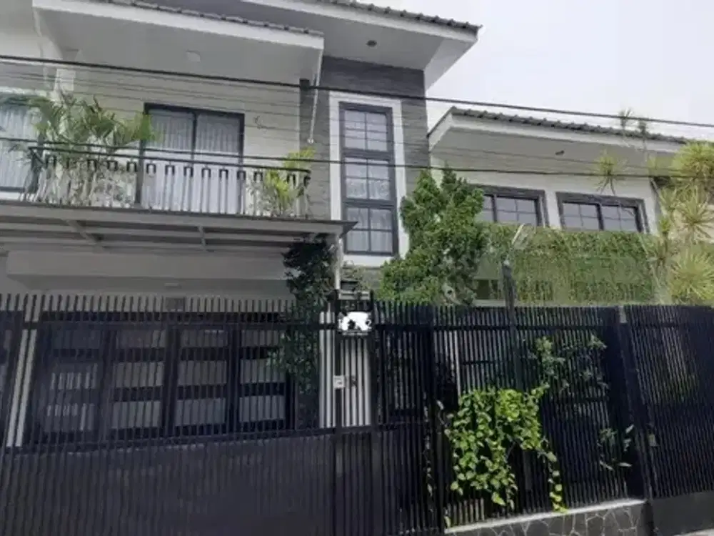 Di Jual Rumah Mewah 2 Lantai di Bambu Apus, Jakarta Timur