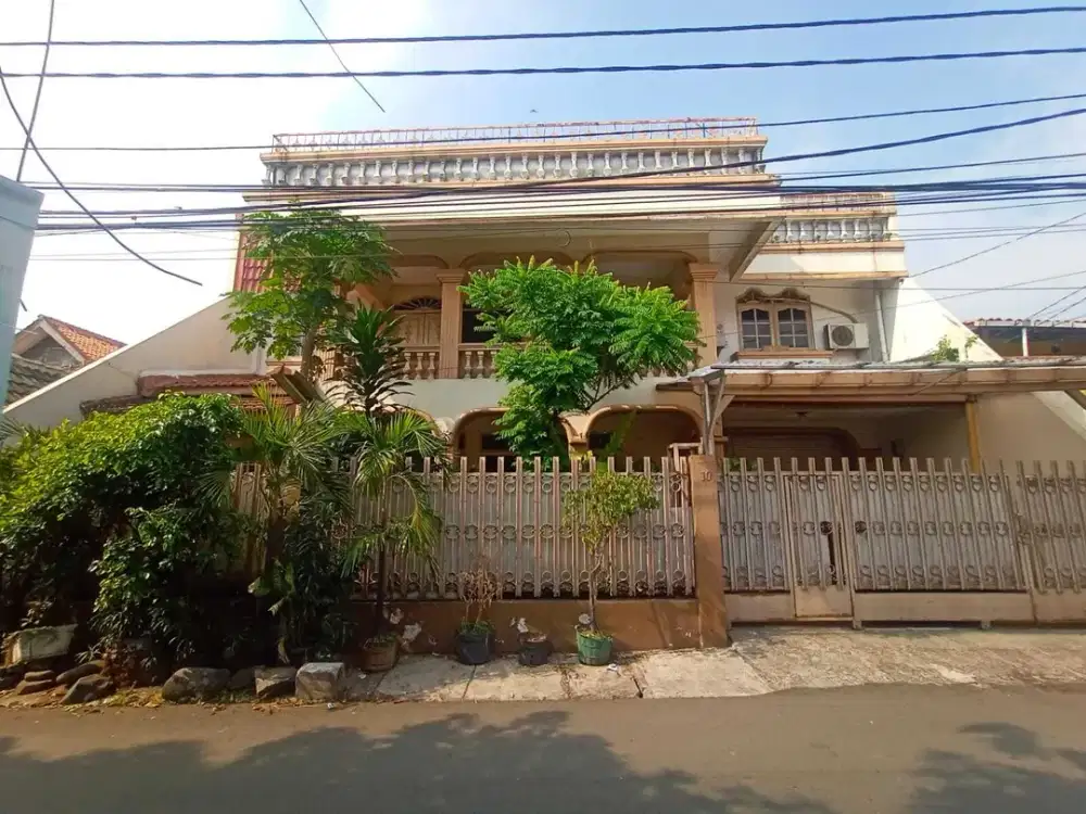 Di Jual Rumah Besar 2 Lantai Strategis di Peninggaran Timur, Jaksel