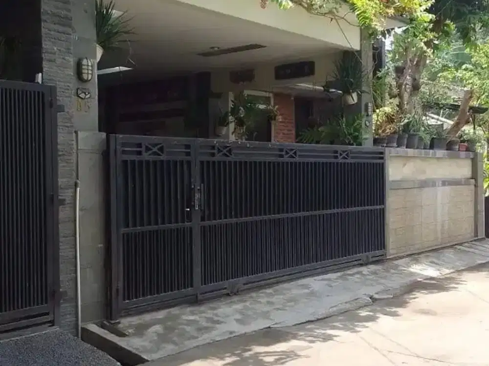 Di Jual Rumah 1 Lantai Dalam Komplek Arafat Makasar, Jakarta Timur