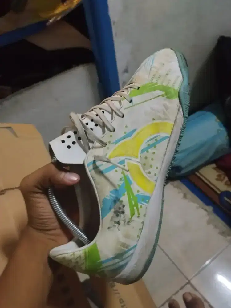 sepatu futsal ortuseight