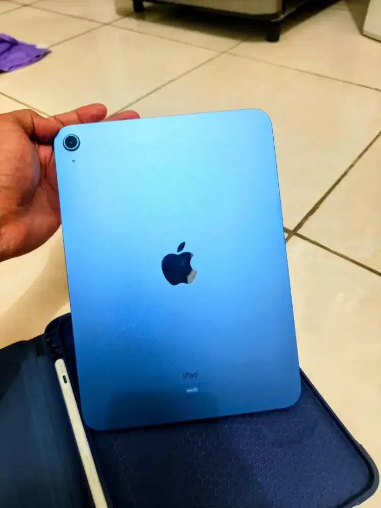 IPAD 10 64GB warna biru NO MINUS