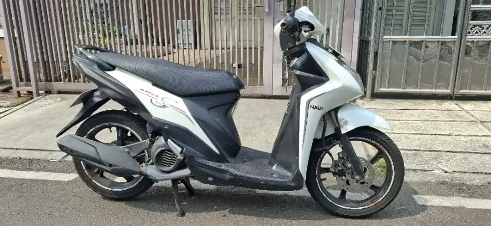 Yamaha Mio S warna putih 2018