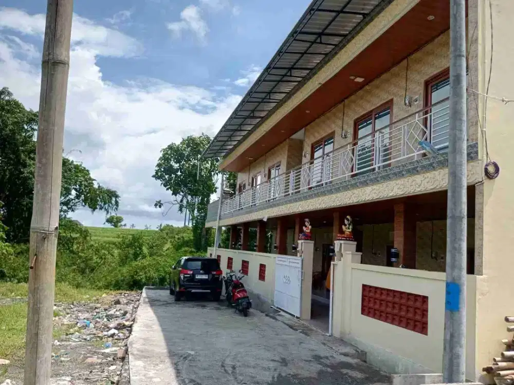 DIJUAL RUMAH KOST ELITE LANTAI II DI ABIANBASE BADUNG FULL PENYEWA TINGGAL PETIK HASIL SAJA DEKAT KE TUMBAKBAYUH CANGGU