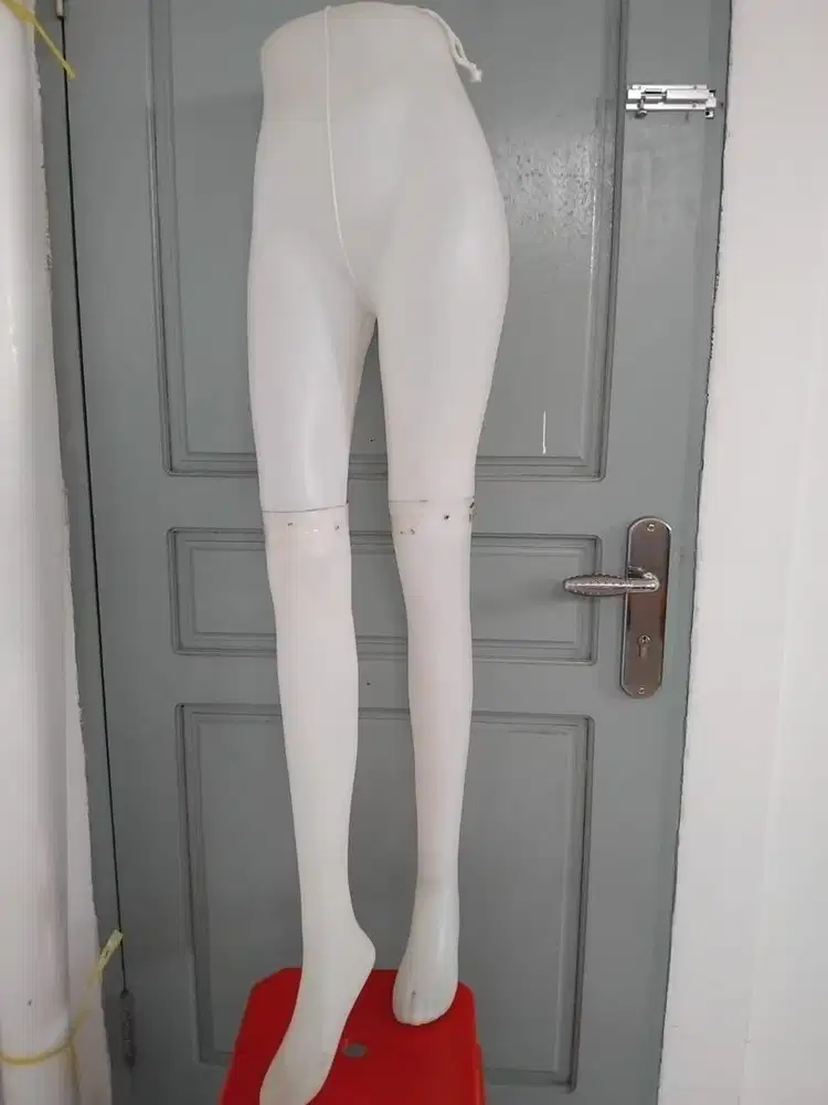 10pcs Patung Celana / Rok Wanita