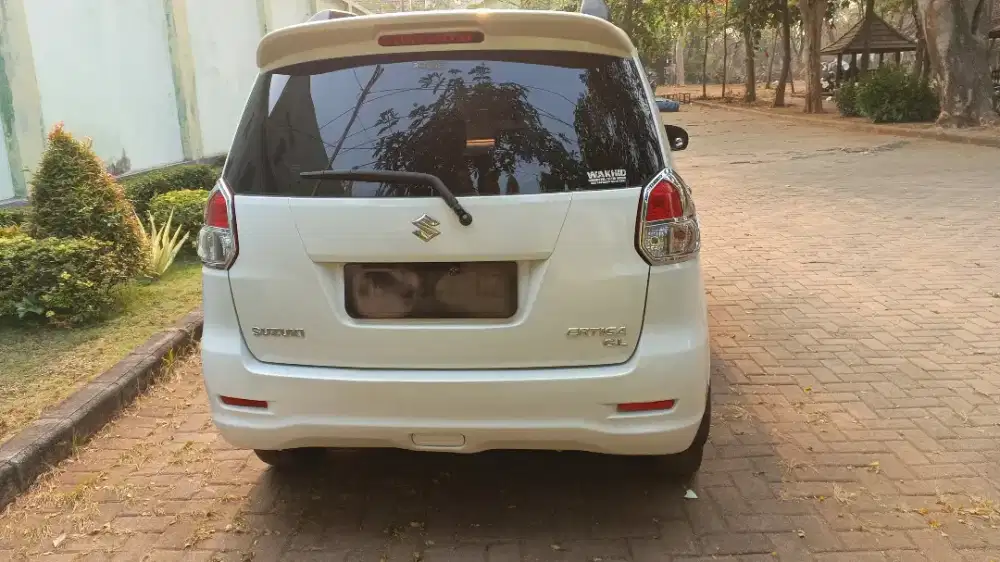 dijual cepat Ertiga gl 2015 surat lengkap pajak hidup lokasi Tuban kot